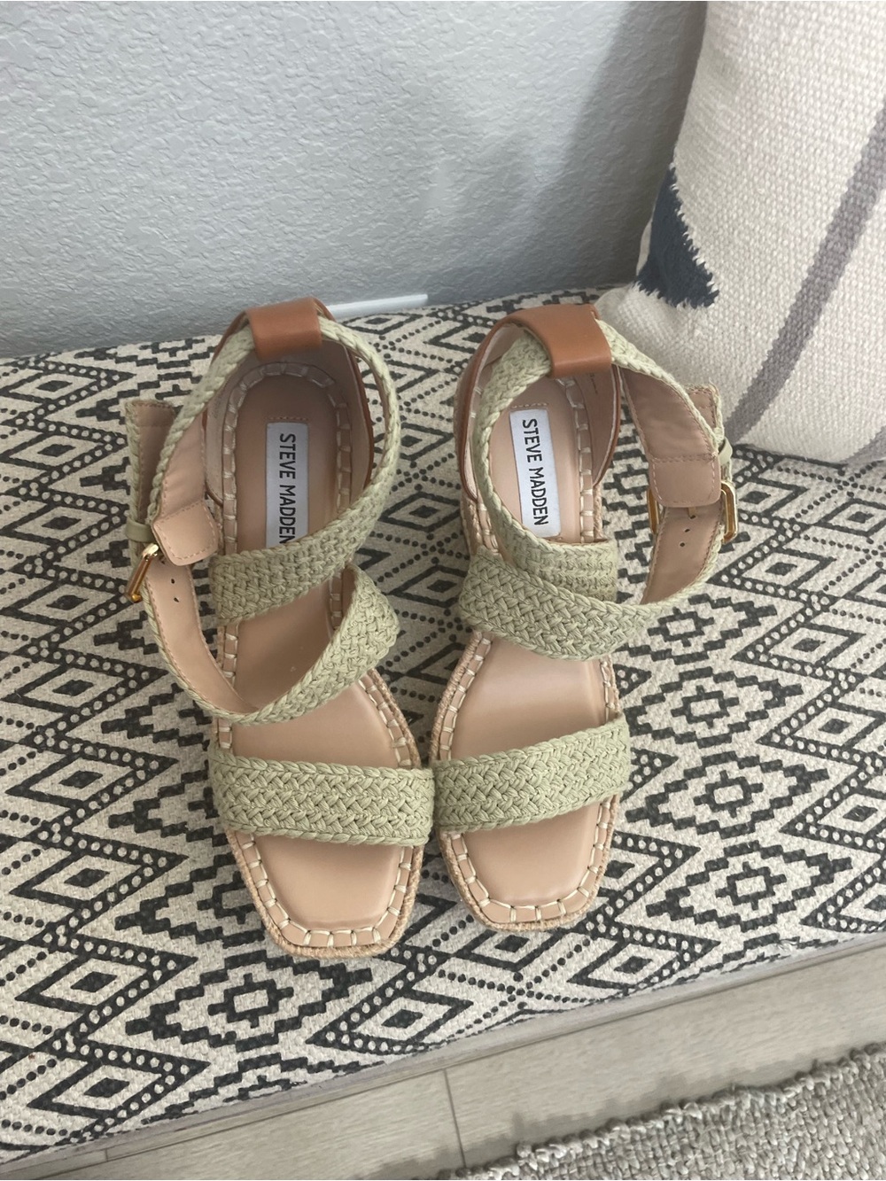 Steve Madden Cali wedge Braided Olive and Tan Ankle Strap Sandals 7.5